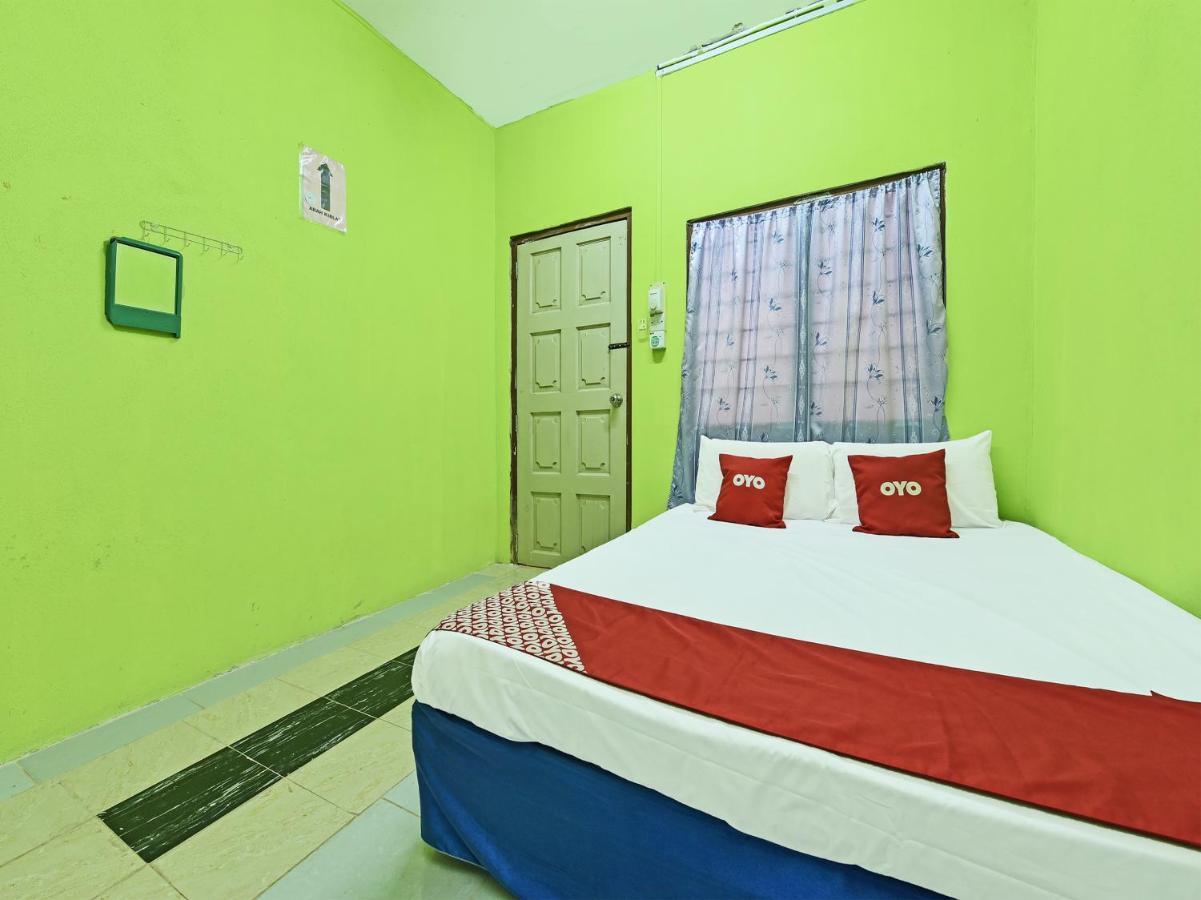 Oyo 90454 Haza Harmoni Guesthouse 코타바하루 외부 사진