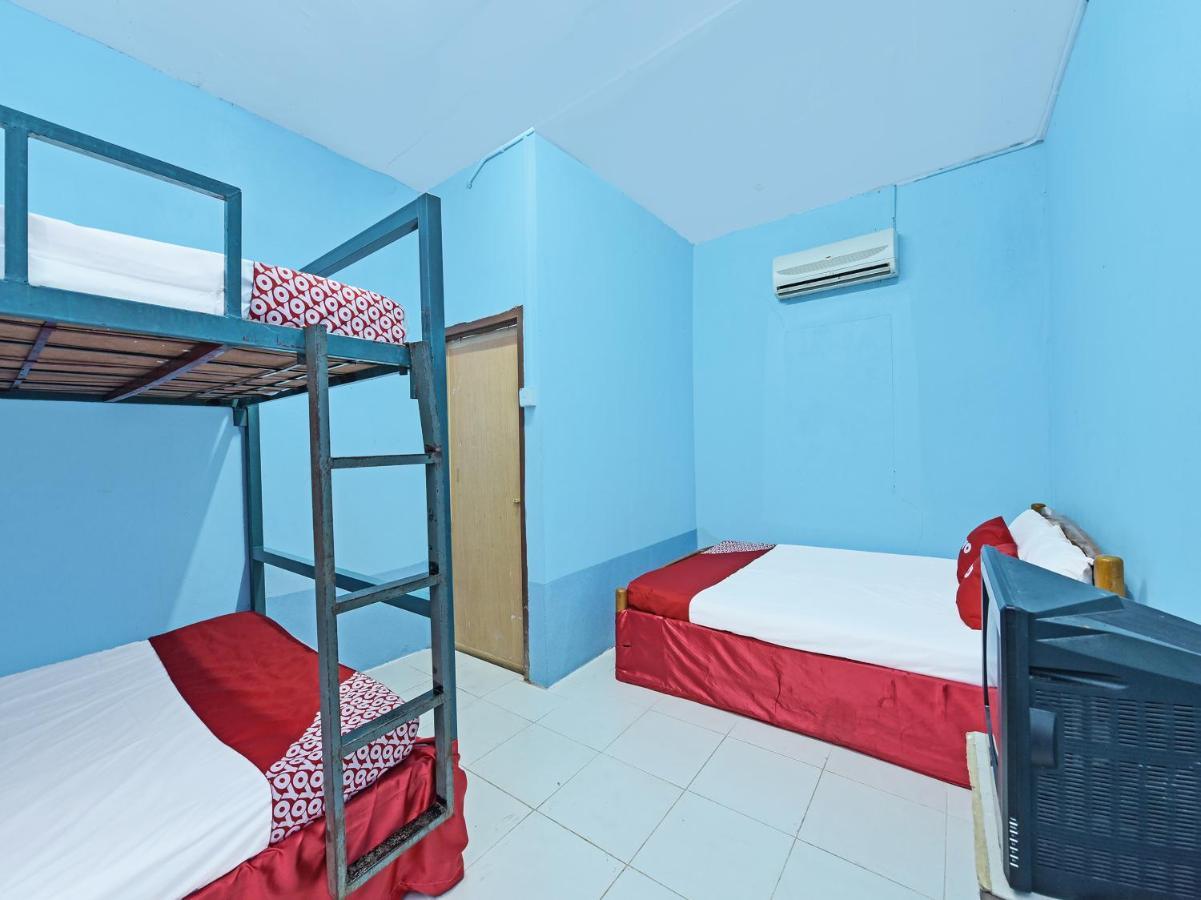 Oyo 90454 Haza Harmoni Guesthouse 코타바하루 외부 사진