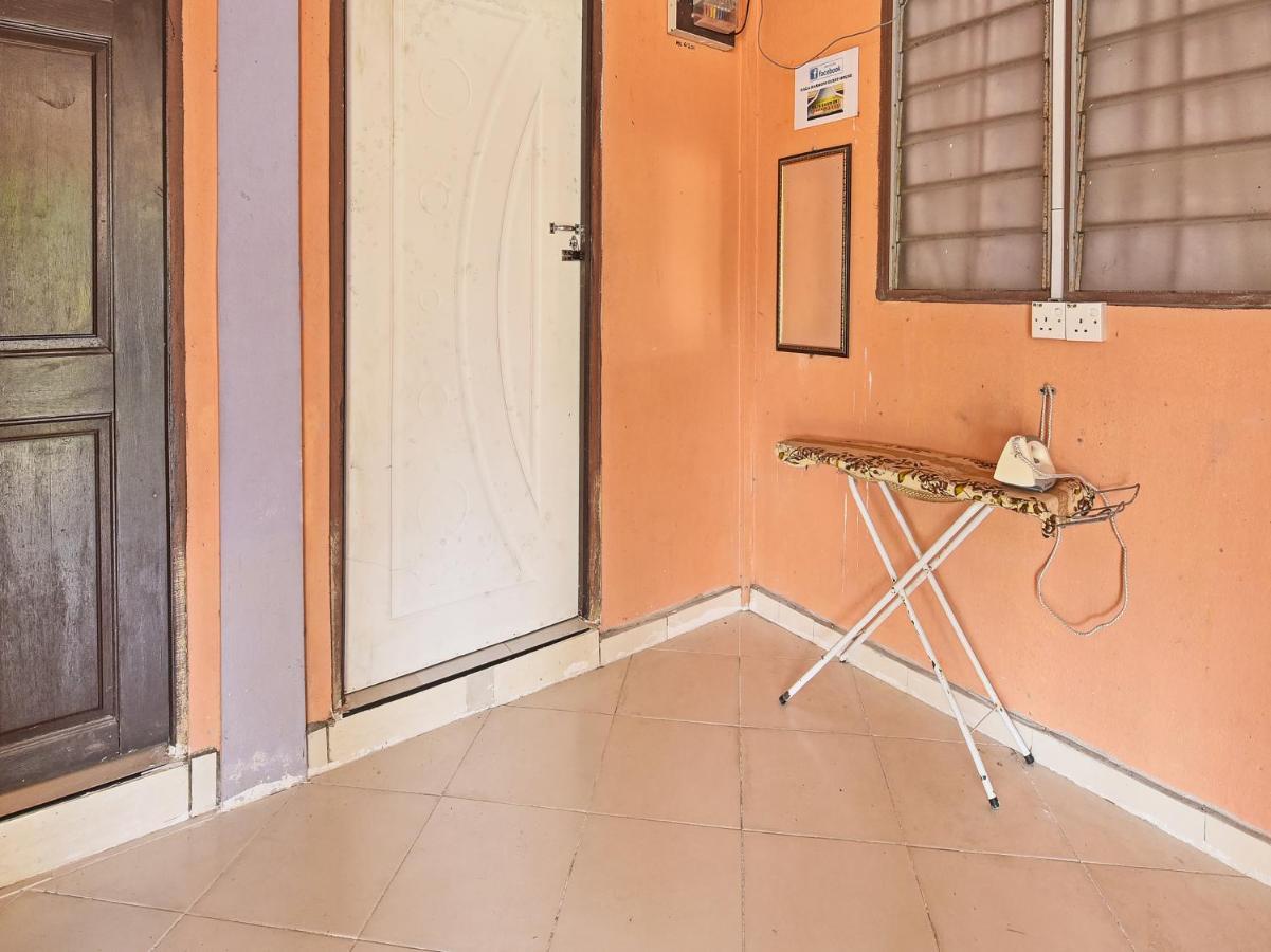 Oyo 90454 Haza Harmoni Guesthouse 코타바하루 외부 사진