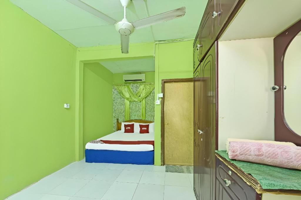 Oyo 90454 Haza Harmoni Guesthouse 코타바하루 외부 사진
